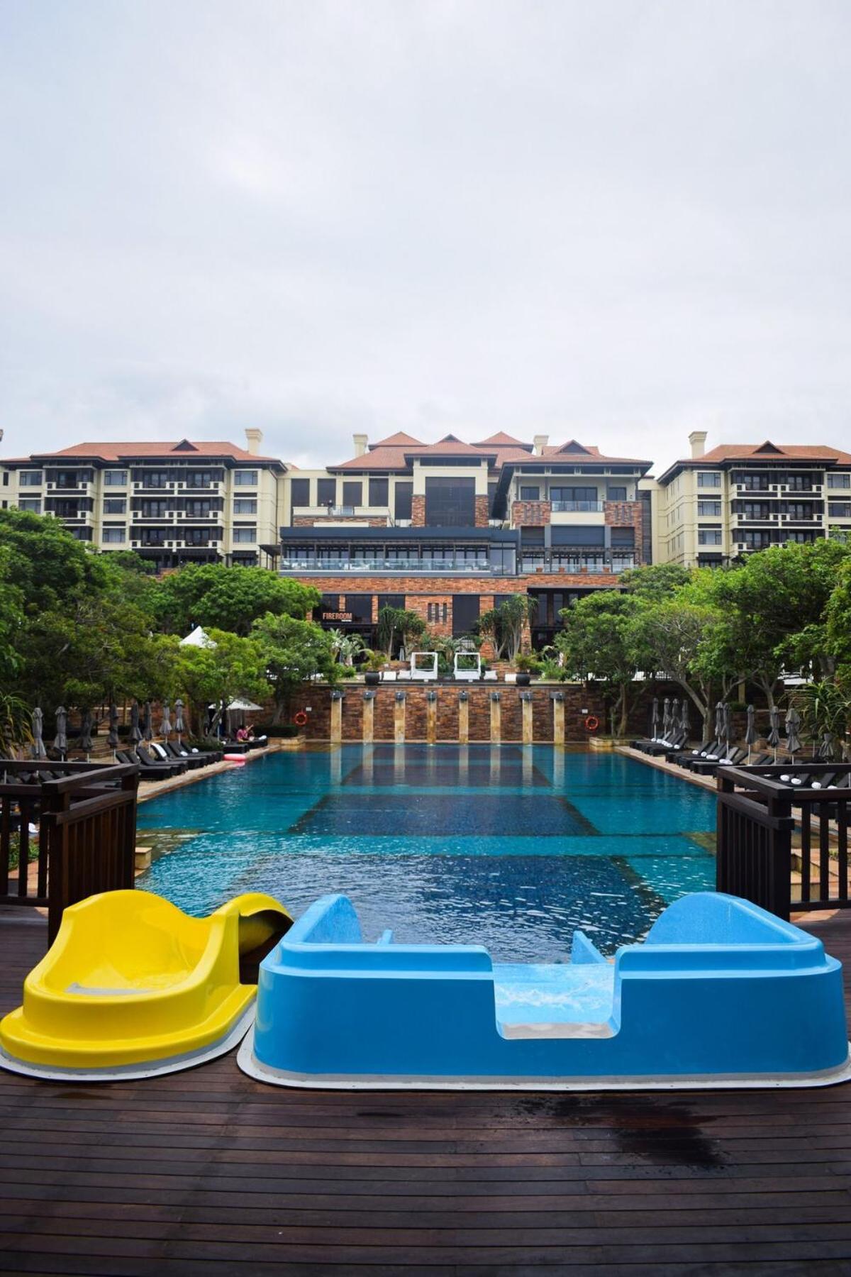 Family Escape, Private Suite, Access